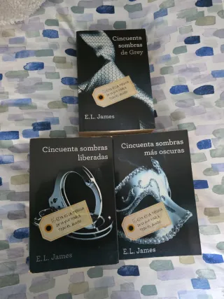 TRIOLOGIA CINCUENTA SOMBRAS