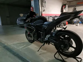 Suzuki GSXR 600cc k7 ( Black edition )Limitada