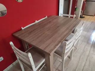 Mesa de comedor con 6 sillas