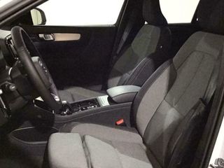 Volvo XC40 2.0 B3 G Plus Dark Auto