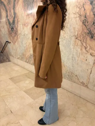 Abrigo Zara Talla M Marrón