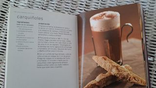 Libro "Muffins, magdalenas y otros pastelitos"