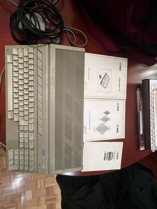 Ordenador Atari 520 ST Beige
