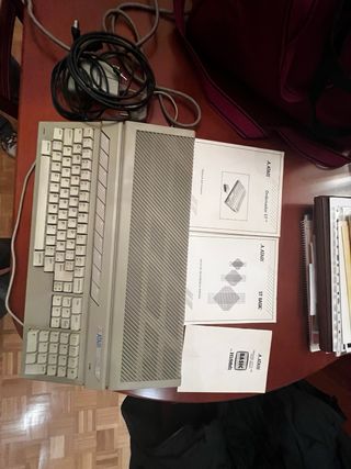 Ordenador Atari 520 ST Beige