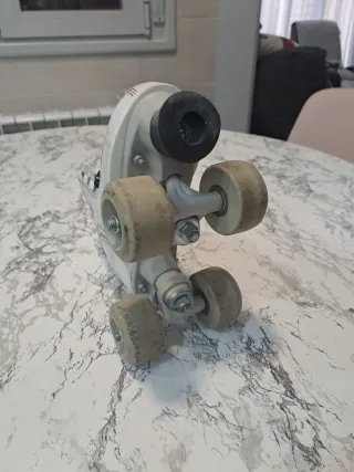 Patines de 4 ruedas blancos N°31