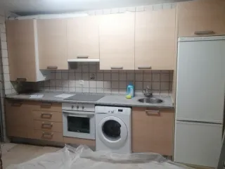 Cocina completa madera y piedra