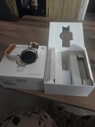 Reloj Huawei Watch GT 6 Blanco/Dorado