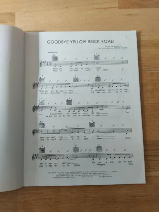 Elton John: Made Easy for Guitar