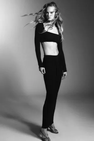 Falda larga negra Zara