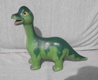 Dinosaurio y libro divulgativo