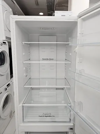 Nevera Hisense no frost 1,78cm con garantía y Tran