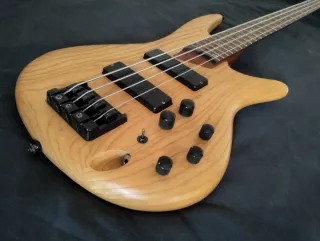 Bajo Ibanez SR600