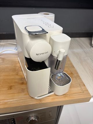 Cafetera Nespresso Blanca