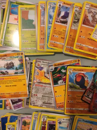 Lote 100 Cartas Pokémon Variadas