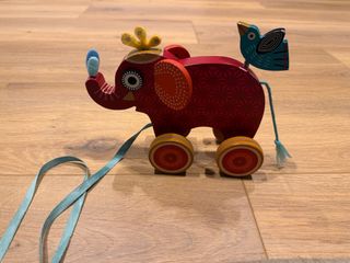 Juguete de madera Djeco Indy para arrastrar