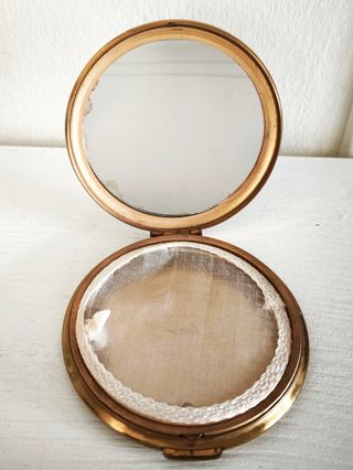 Portacipria vintage con ricamo