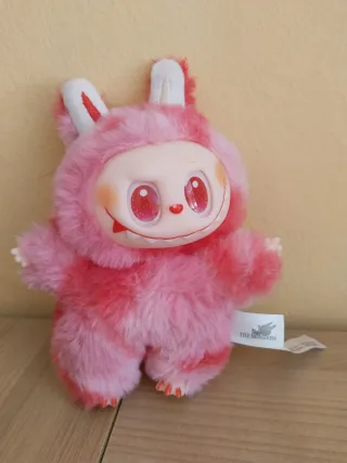 Labubu BigInto Energy Peluche