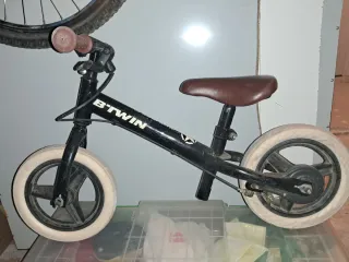 Bicicleta de equilibrio B'TWIN negra