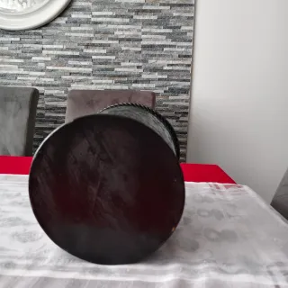 Cofre metálico decorado