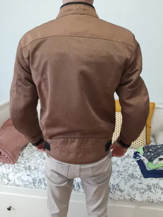 Chaqueta de moto marrón