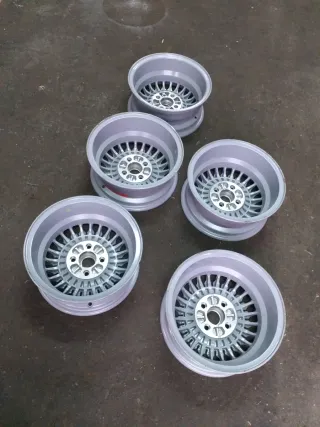 Llantas Alfa Romeo 75 y alfa 33 Nuevas