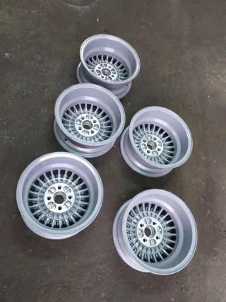 Llantas Alfa Romeo 75 y alfa 33 Nuevas