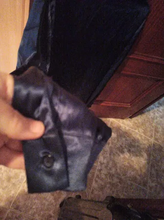 Blusa azul eléctrico con cinturón