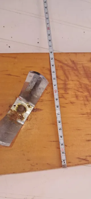 Jamonero de madera y metal