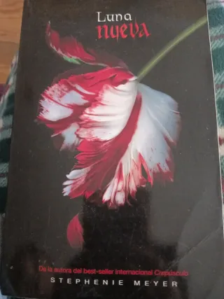 Crepúsculo, Eclipse,Luna Nueva y Amanecer