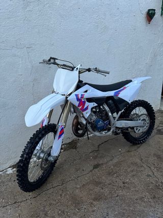 Yamaha YZ 125