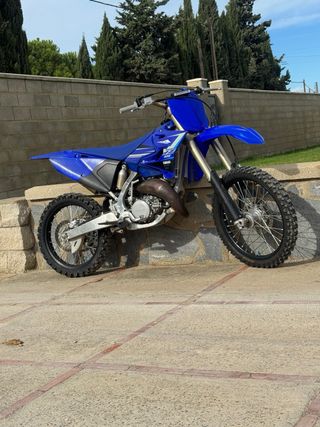 Yamaha YZ 125