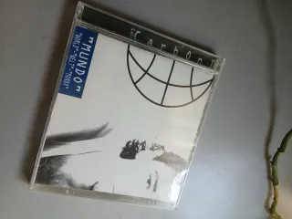 CD Luca Carboni - Mundo (En Español)