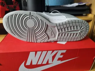 Nike Dunk Low Retro Hombre Gris Blanco