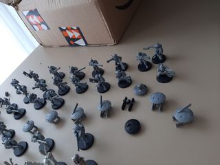 Warhammer 40k Tau Figuras