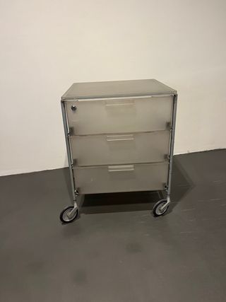 Cajonera Kartell Original con Ruedas