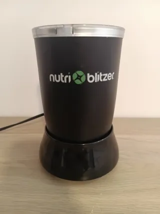 Set Frullatore con 4 Bicchieri, coperchi e Lame