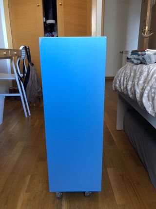 Estantería azul 4 cubos