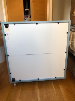 Estantería azul 4 cubos