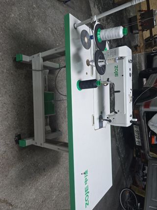 Máquina de coser industrial ZOJE