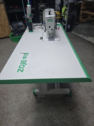 Máquina de coser industrial ZOJE
