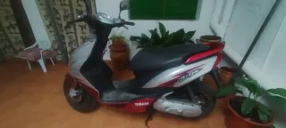 Moto Yamaha Jorg 49cc Roja/Plata