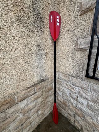 Remo de kayak Prijon rojo