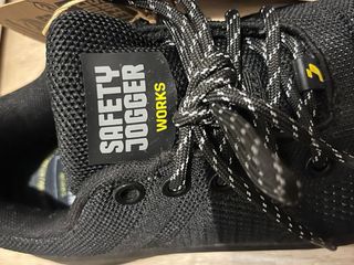 Zapatos trabajo Safety Jogger negros punta acero