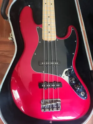 Fender Jazz Bass USA + funda dura