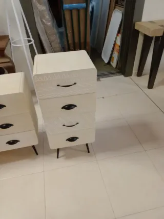 Sinfonier madera beige y blanco