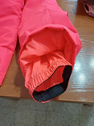 Peto de esquí para niña.