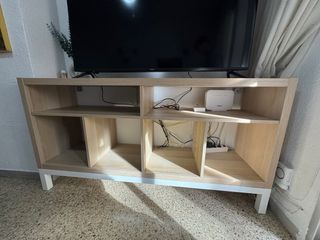 Mueble TV Ikea madera y metal