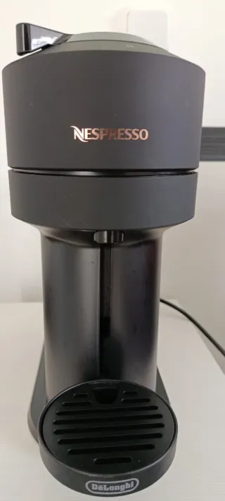 Cafetera Nespresso Negra