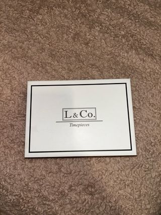 Conjunto L&Co Timepieces: Reloj y Collar