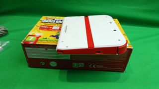 Nintendo 2DS + Gioco Super Smash Bros